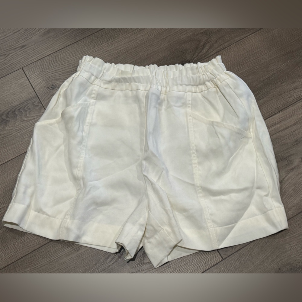 Simply Vera Vera Wang Cream Textured Shorts